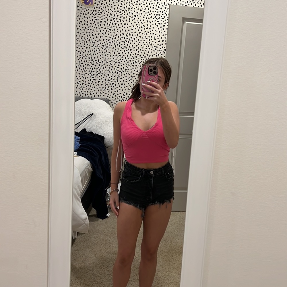 adorable hot pink lulus top!!